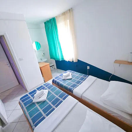 Hostel Amfora